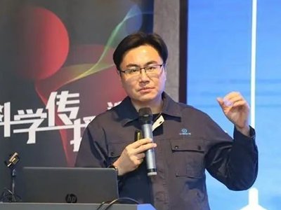 �ĺ��ղ��ϵ����W���b������|�Ŀ���֮��